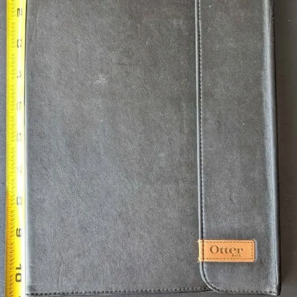 Black Otter Box Tablet Folio Case